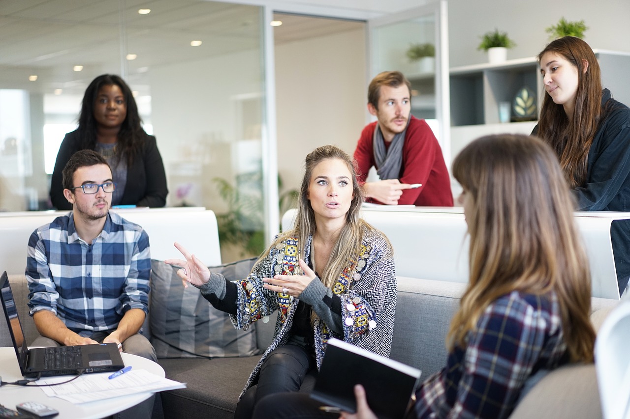 workplace 1245776 1280 - Criar Um Plano De Negócios: Como Montar O Seu Próprio Plano?